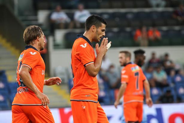 Başakşehir deplasmanda Göztepe'yle karşılaşacak