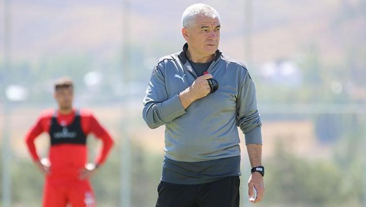 Sivasspor Teknik Direktörü Çalımbay takımına güveniyor