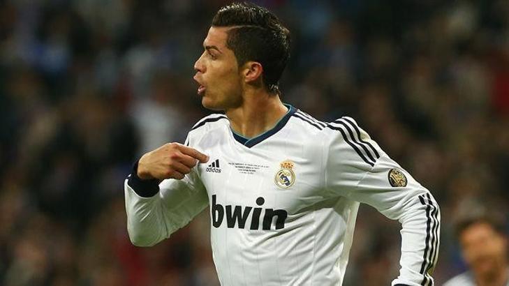 Ronaldo Beşiktaş'ı seçti! Messi ve Robben ise...