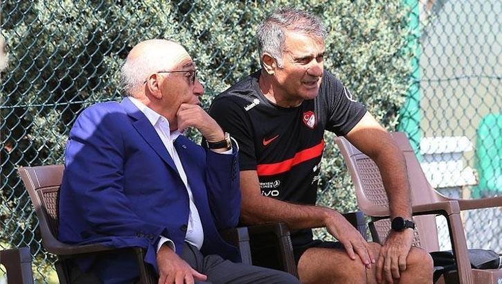 Son dakika! A Milli Takım'da kritik zirve! Şenol Güneş ve Nihat Özdemir bugün görüşecek!