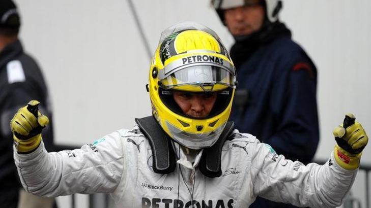 Monaco'da lider Mercedes