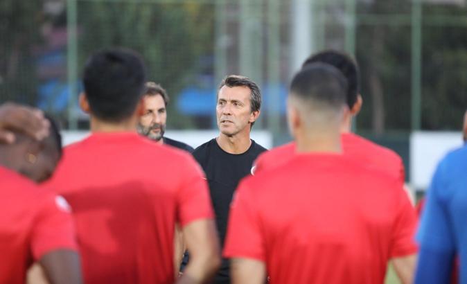 Bülent Korkmaz, Alanyaspor'da ilk idmanına çıktı