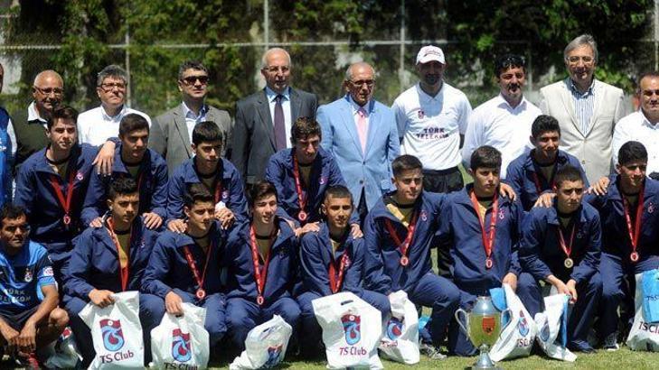 Şampiyonlara görkemli tören