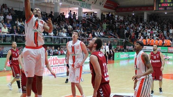 Banvit'ten son saniye üçlüğü: 68-65