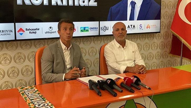 SON DAKİKA! Alanyaspor Bülent Korkmaz'ı resmen açıkladı