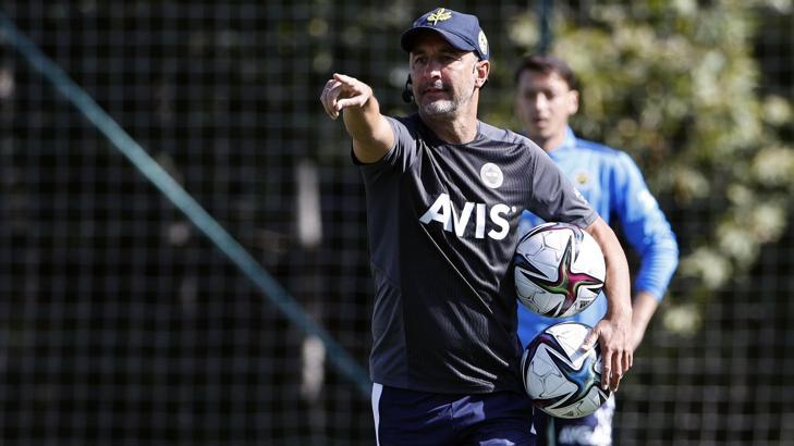 Fenerbahçe'de Vitor Pereira'nın gözü yenilerde, aklı milli oyuncularda
