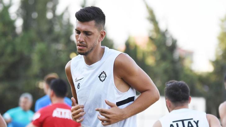 Altay'da Ceyhun Gülselam ilk 3 maçta süre alamadı