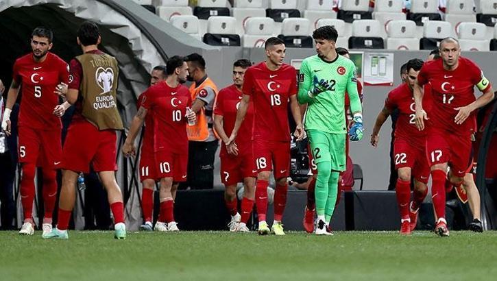 Milli takımda yine yeni yeniden aynı soru: Altay mı, Uğurcan mı?