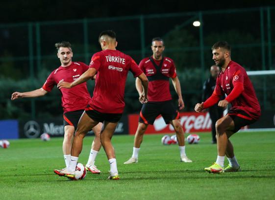 A Milli Futbol Takımı, Karadağ maçına hazır