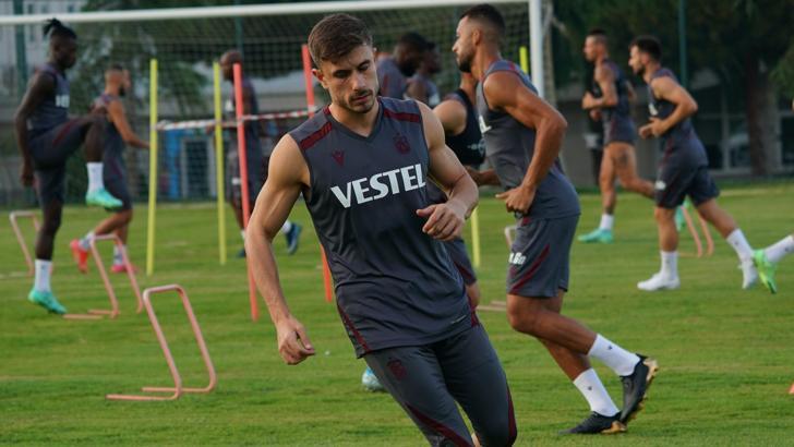 Trabzonspor'da Dorukhan Toköz geri dönüyor