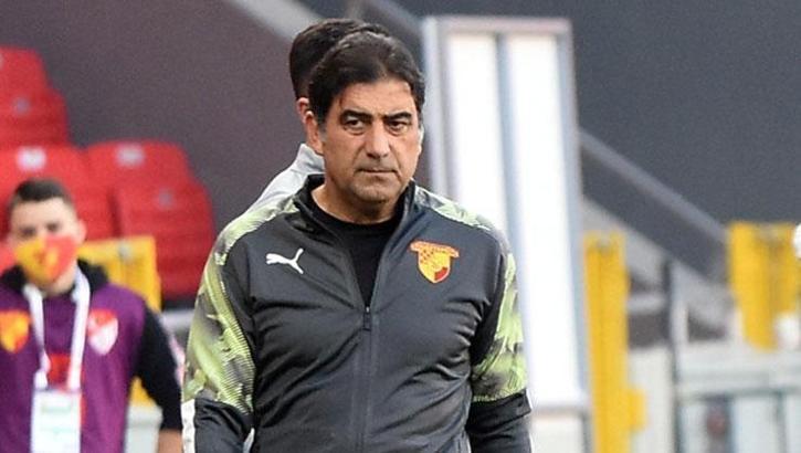 Göztepe'de Ünal Karaman yol ayrımında