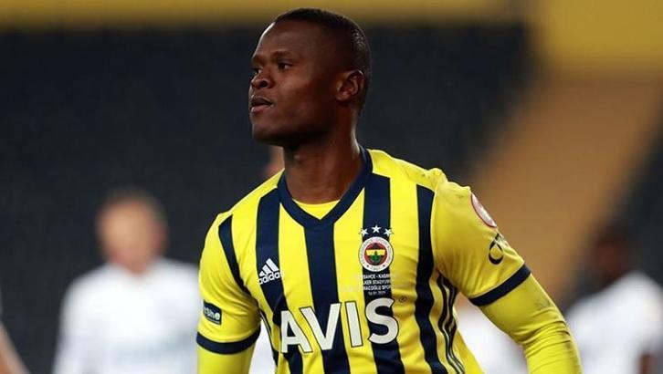 Antwerp, Fenerbahçeli Samatta için teklif yaptı