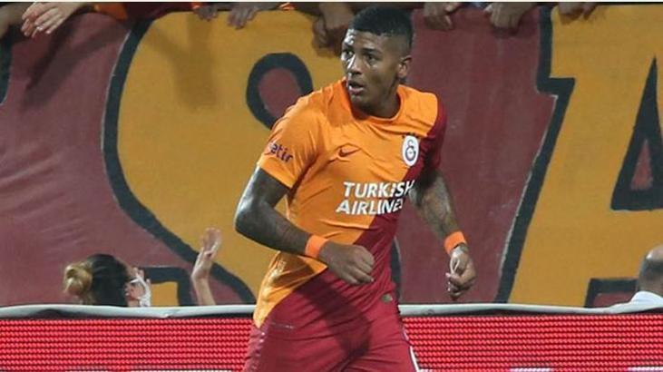 Patrick van Aanholt: İkinci yarıda beklenen Patrick sahadaydı