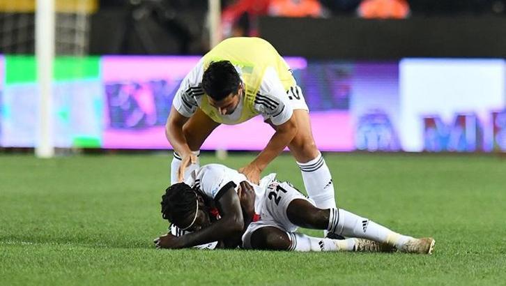 Beşiktaşlı N'Sakala ne zaman sahalara dönecek?