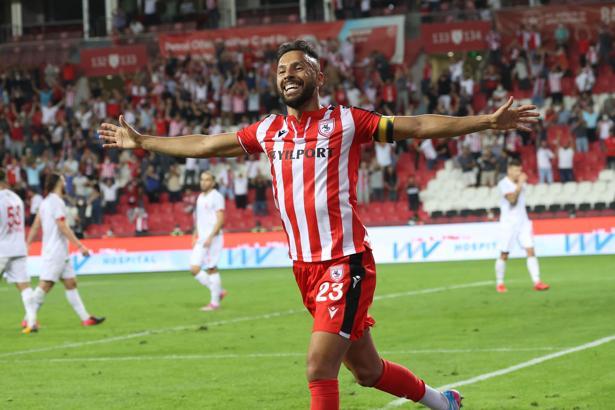 Yasin Öztekin: Tekrar Süper Lig'de oynamak istiyorum