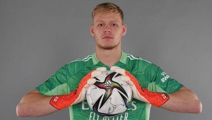 Arsenal, Aaron Ramsdale'i transfer etti