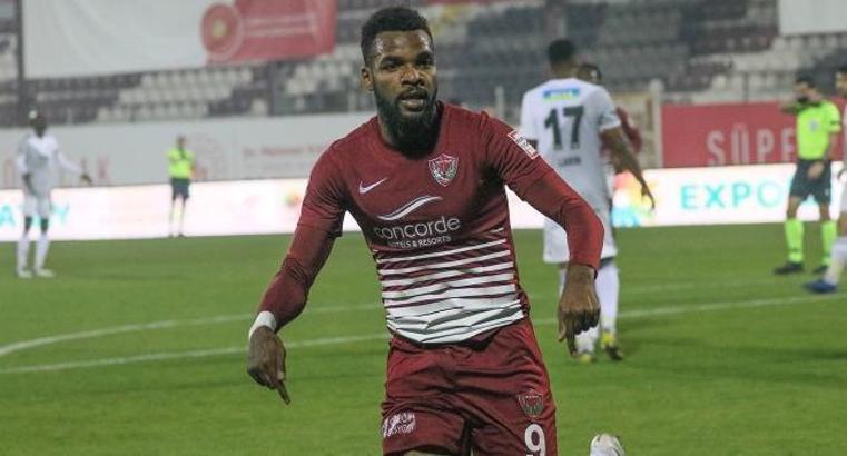 Son dakika! Aaron Boupendza'dan Fenerbahçe açıklaması