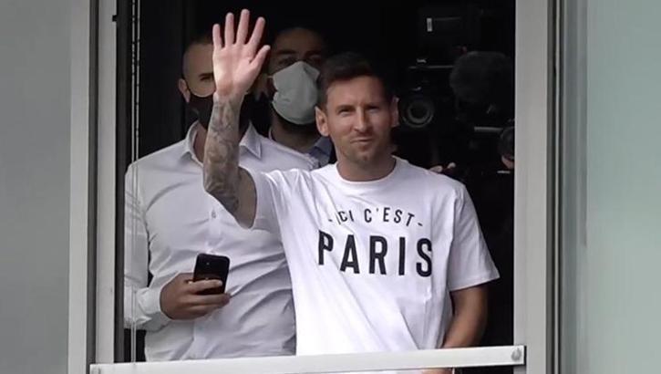 Messi, PSG'de 30 numaralı forma giyecek