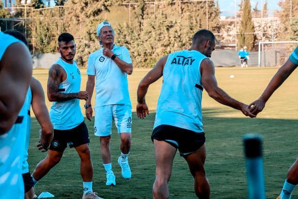 Mustafa Denizli'den Eric Björkander'in sakatlığı ile ilgili açıklama
