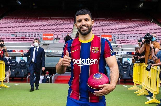 Barcelona'da Agüero şoku! 10 hafta yok