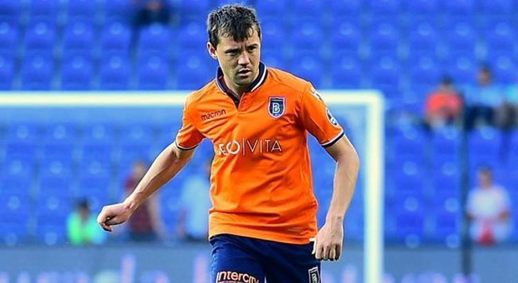 Başakşehir, ilk transferi Uğur Uçar'la yollarını ayırdı