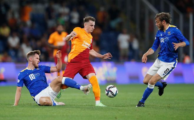 Galatasarya haberi: Fatih Terim, St. Johnstone maçına 5 değişiklikle çıktı