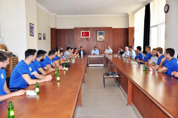 Sorgun Belediyespor'da toplu imza töreni düzenlendi