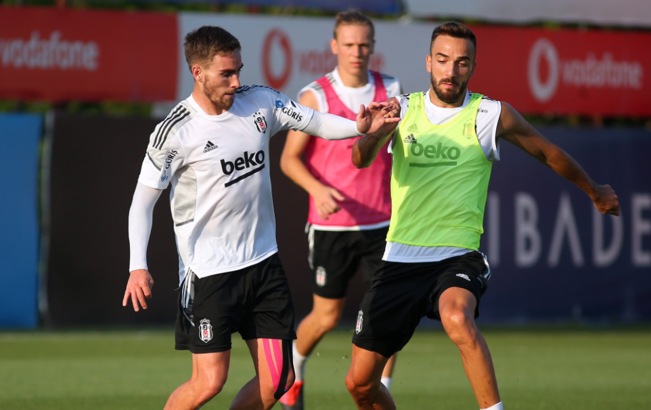 Beşiktaş, günü çift antrenmanla kapattı