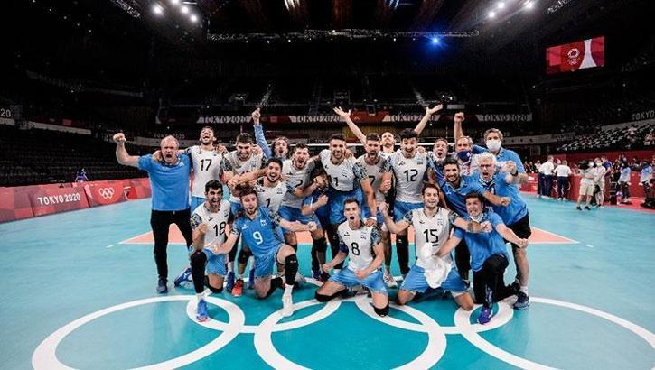 İtalya'yı 3-2 yenen Arjantin yarı finale yükseldi