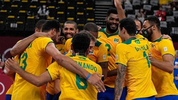 Erkek voleybolunda Japonya'yı 3-0 yenen Brezilya yarı finale çıktı