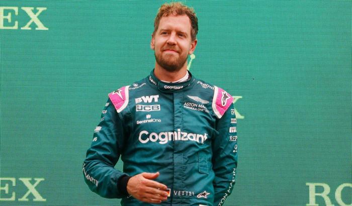 Formula 1 haberi: Sebastian Vettel'e Macaristan'da diskalifiye şoku