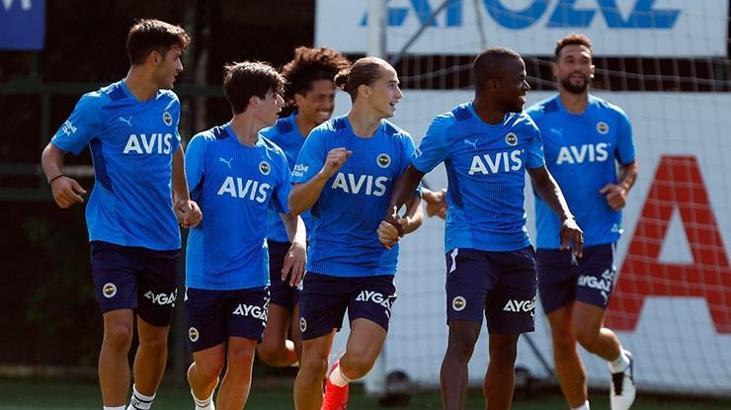 Fenerbahçe'de yeni sezon hazırlıkları sürüyor