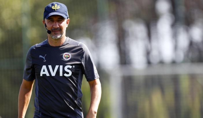 Fenerbahçe'de Pereira oyuncularına sert çıktı!