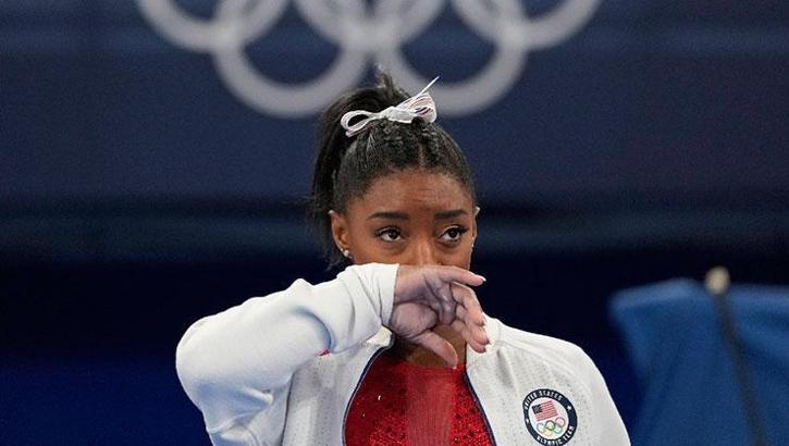 Zorlu bir dönemden geçen Simone Biles, hayat hikayesiyle dikkati çekiyor