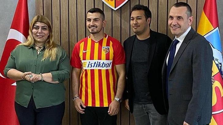 Kayserispor, Emrah Başsan'ı transfer etti