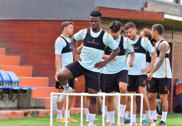 Başakşehir'de yeni sezon hazırlıkları sürüyor