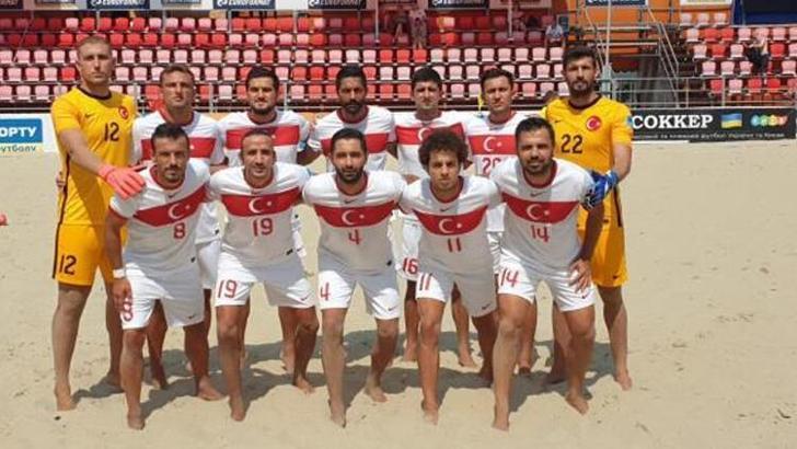 Türkiye Plaj Futbolu Milli Takımı, Umman'a farklı yenildi