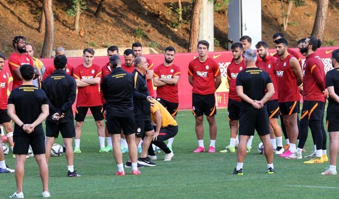 Son Dakika: İşte yeni Galatasaray! 3 isimle yollar ayrılacak!