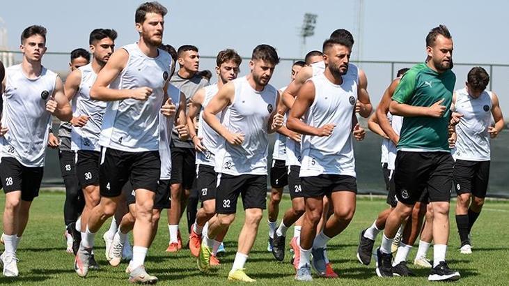 Manisa FK çift idman yaptı