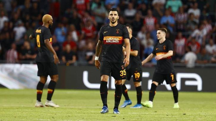 Galatasaray, Hollanda'dan döndü