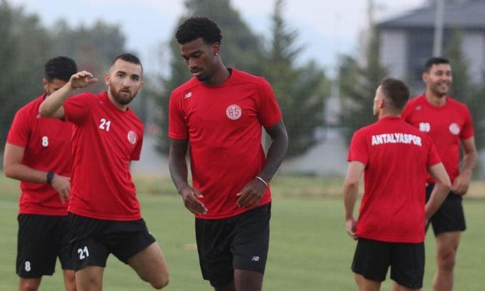 Antalyaspor'da Haji Wright ilk antrenmanına çıktı