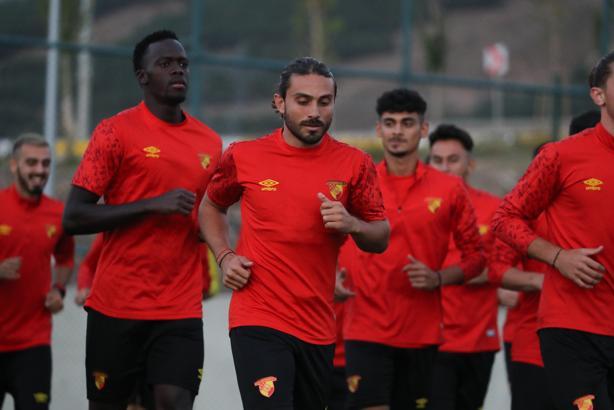 Göztepe'nin ikinci etap kampı Erzurum'da başladı