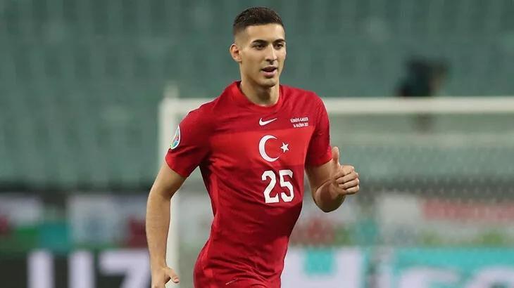 Bayern Münih'in transfer listesinde Mert Müldür var