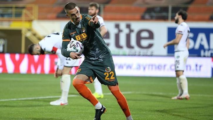 Son dakika... Galatasaray, Berkan Kutlu için Alanyaspor ile anlaştı