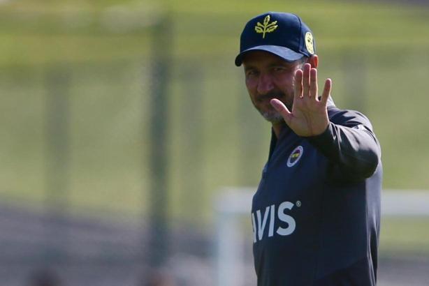 Fenerbahçe'de son dakika haberi! Pereira 5 oyuncunun biletini kesti...