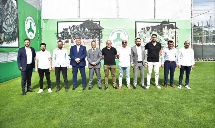 TFF'den Hakan Karaahmet'e tebrik