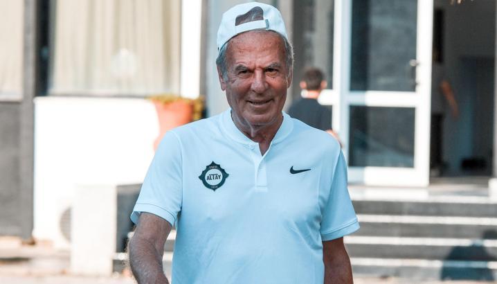 Mustafa Denizli: Mevcut kadro yetersiz