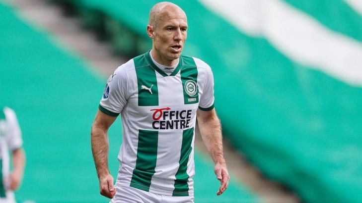 Arjen Robben, bir kez daha futbolu bıraktı