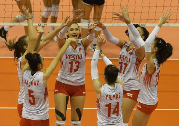 U16 Kız Milli Takımı, Macaristan'ı 3-0'la geçti