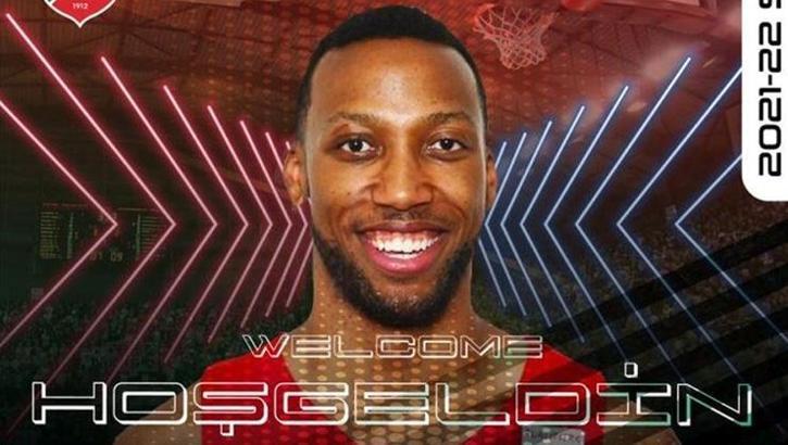Akil Mitchell Pınar Karşıyaka'da